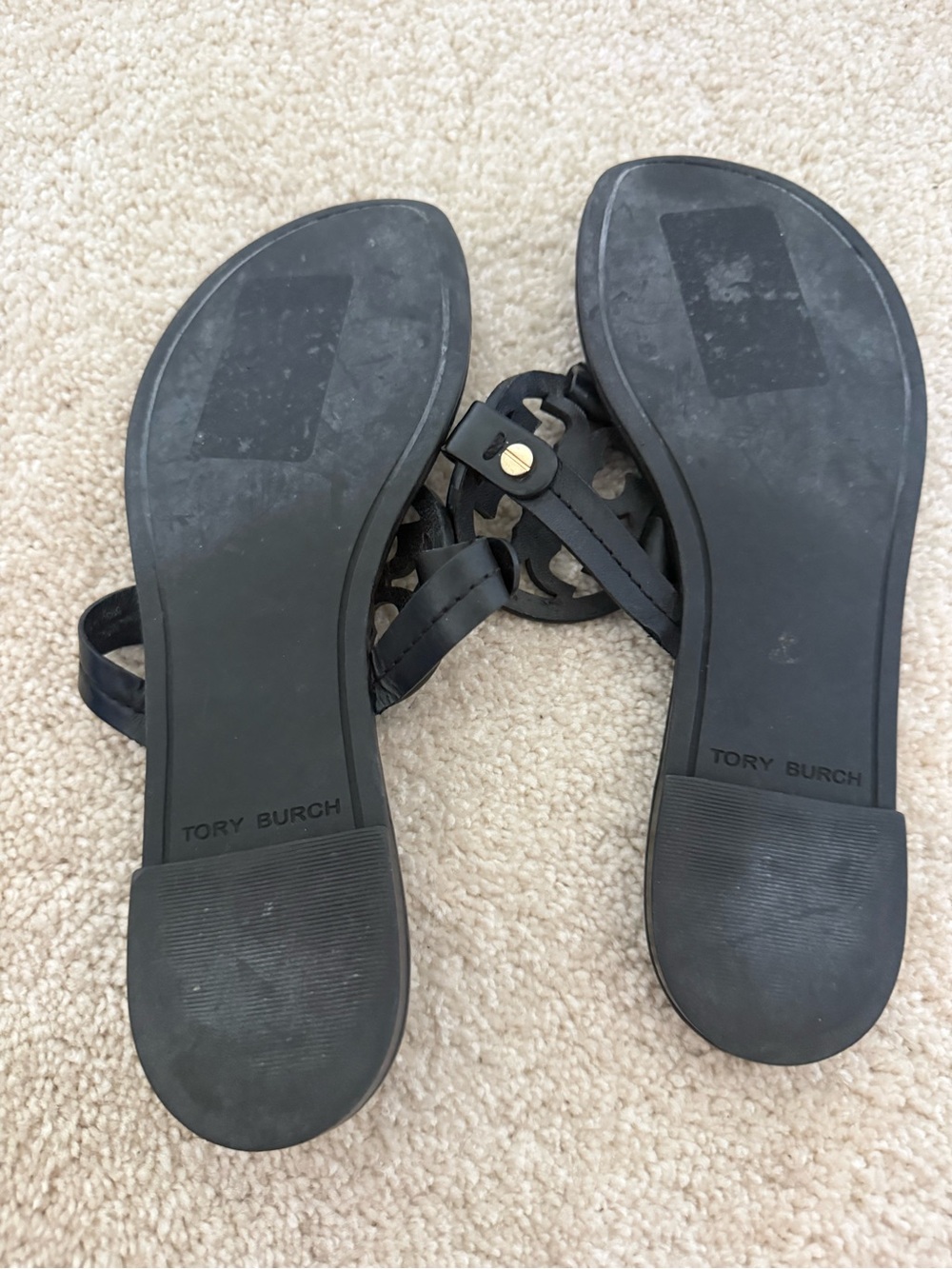 Tory Burch Sandals Miller Thong in Black Leather - Picture 8 of 8